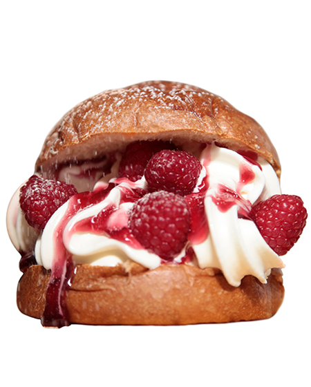 brioche siciliana con frozen yogurt